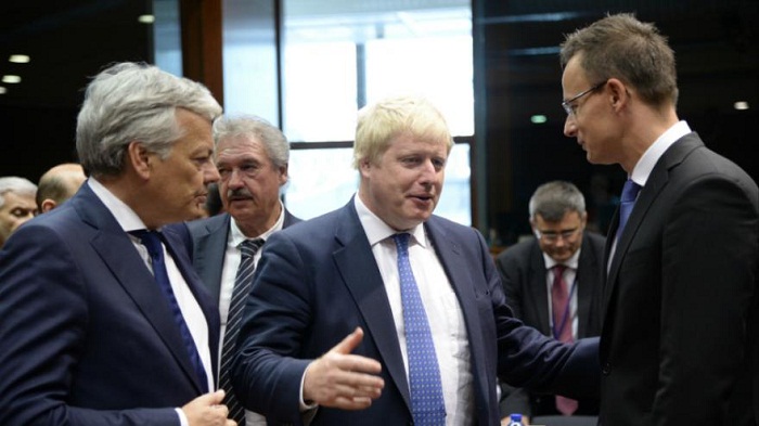 Boris Johnson appelle l`UE à ne pas fermer les portes au Royaume-Uni