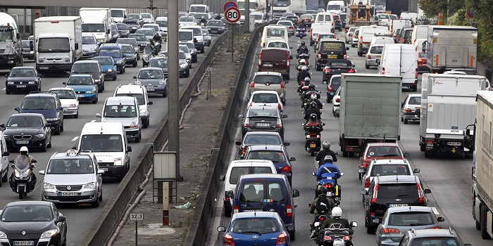 Cinq choses à faire pour ne pas trop s`ennuyer dans les bouchons