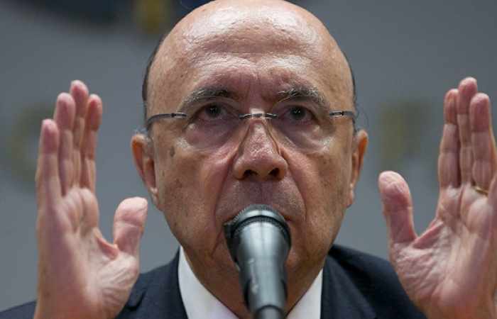 Brasil se  dispone a considerar la edad mínima de mujeres para jubilarse
