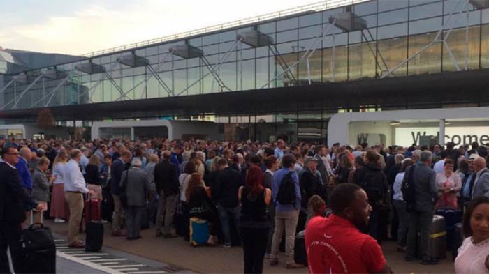 Une panne de courant bloque totalement l'aéroport de Bruxelles