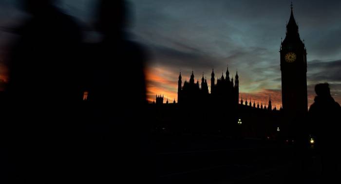 Experimento policial: terroristas irrumpirían en Parlamento británico en 5 minutos