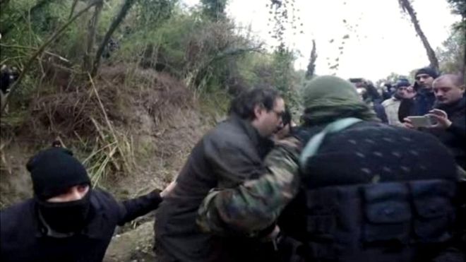 Two Italy `Ndrangheta mafia bosses found in bunker