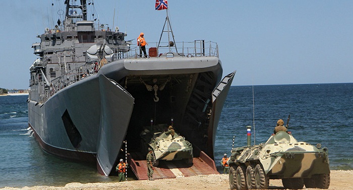 Buques de la Armada India llegan al puerto ruso de Vladivostok