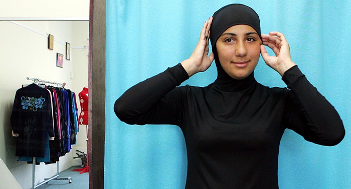 France: Le Conseil d`Etat suspend l`interdiction du burkini