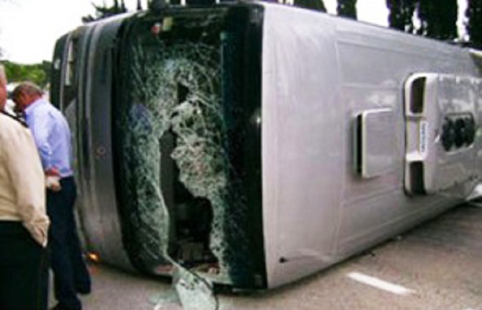 People injured in Istanbul`s bus accident
