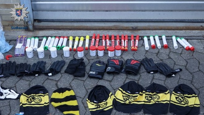 Polizei stoppt BVB-Hooligans