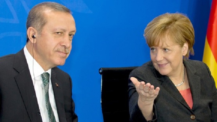 Merkel geht auf die Türkei zu