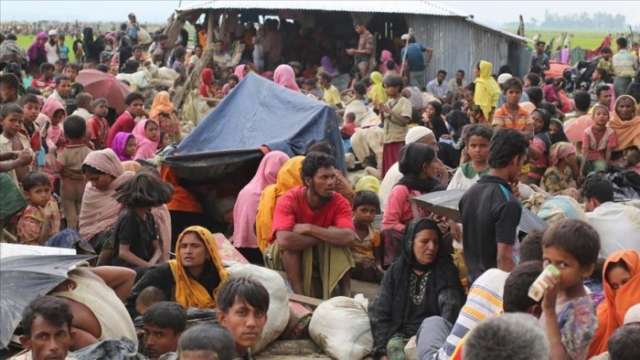 بنغلاديش تتعهد بتوفير الغذاء لنحو نصف مليون لاجئ روهنغي