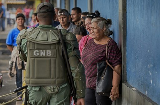 Venezuela: l`opposition accentue la pression sur Maduro