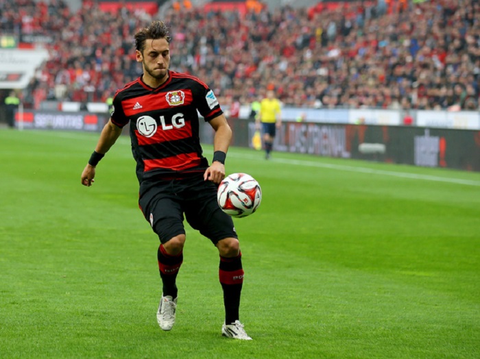 Bericht: Calhanoglu droht Sperre wegen Vertragsmodalitäten