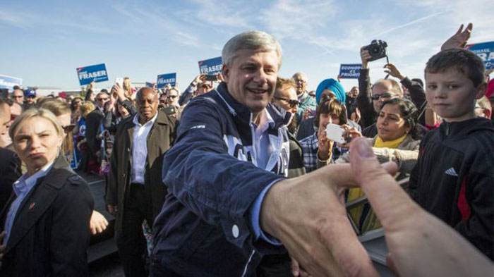 Canada election: Polls due to open in tight race