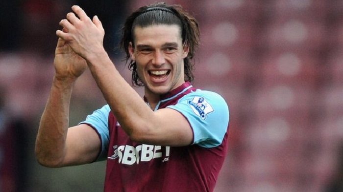 Newcastle veut Andy Carroll