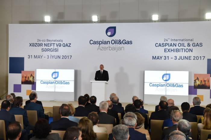 Ilham Aliyev nimmt an der Eröffnungsfeier der XXIV. Fachmesse “Caspian Oil & Gas-2017“ teil