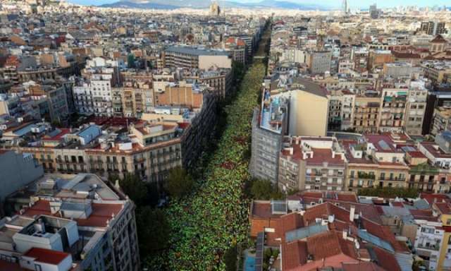 One million Catalans march for independence on region's national day