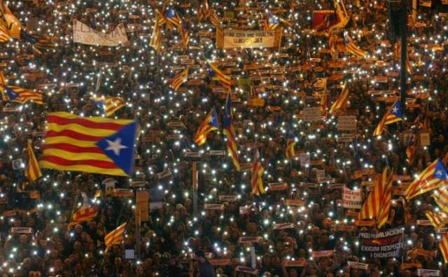 Catalonia's pro-independence parties seen losing majority in election: poll