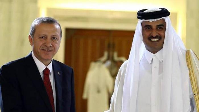 Emir qatarí destaca el heroísmo del pueblo turco que impidió la intentona golpista