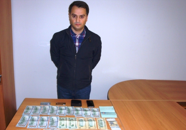 Banklara atıb, ölkədən qaçmaq istədi