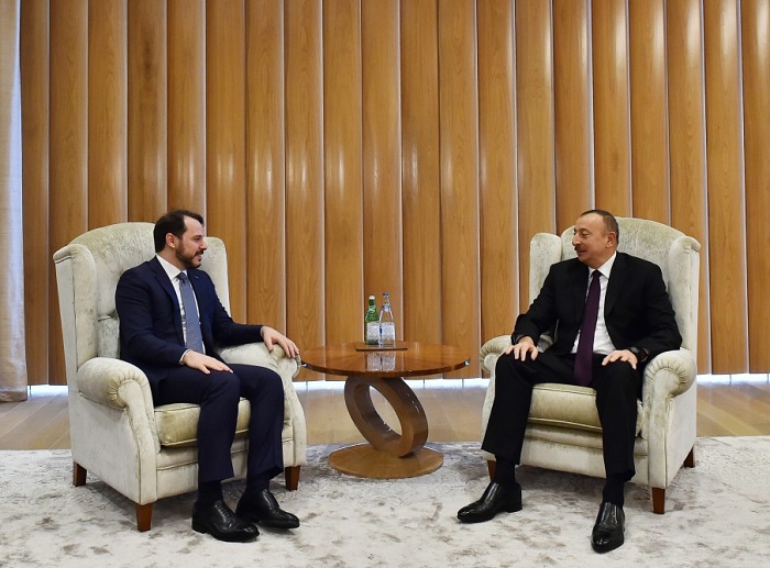 President Ilham Aliyev receives Turkey’s Minister of Energy and Natural Resources