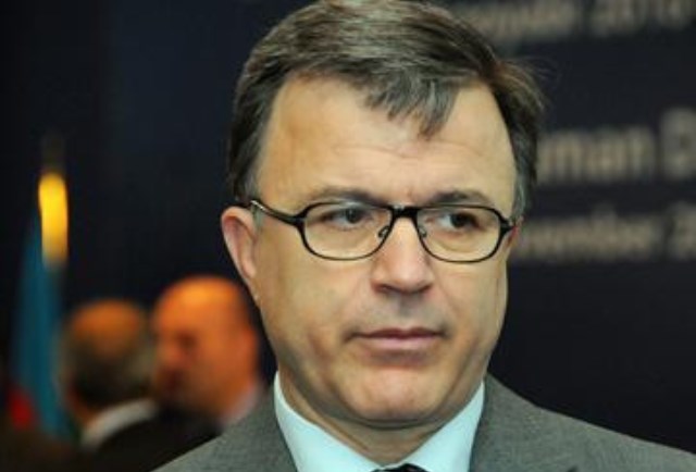 Minister of Ecology Huseyn Baghirov comments on hunting of Arab princes