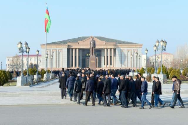 Nakhchivan hosts ceremony to commemorate national leader Heydar Aliyev