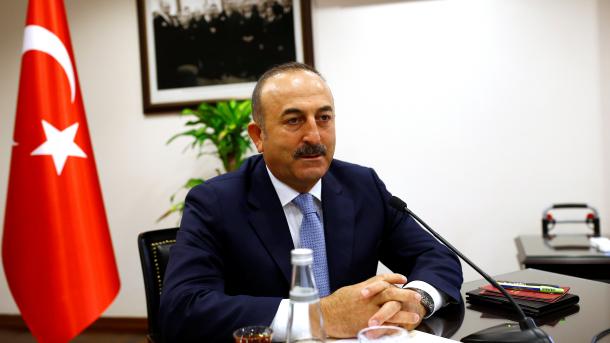 Çavuşoğlu: “No se puede discriminar entre las organizaciones terroristas“