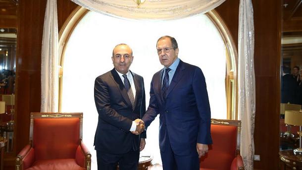 Çavuşoğlu se entrevista con Lavrov en su esperada visita a Rusia