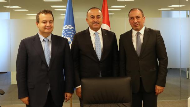 Çavuşoğlu sigue los contactos intensos con sus colegas en Nueva York