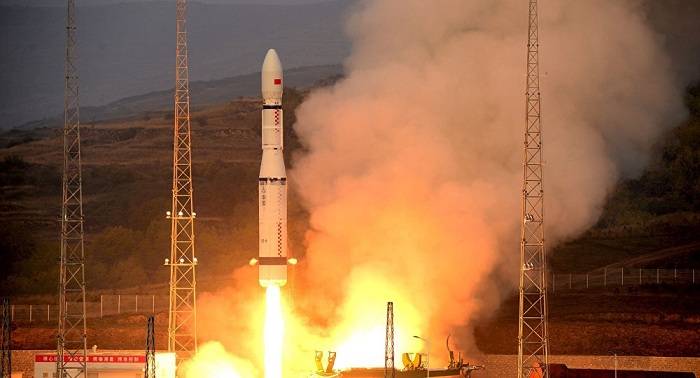 China lanza con éxito el cohete Larga Marcha 6