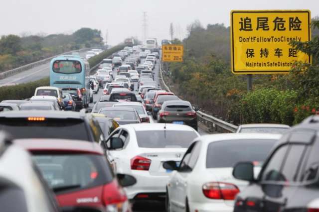 China set to end sales of petrol and diesel cars