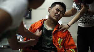 China explosion: Huge blasts in Tianjin kill at least 17 and injure hundreds