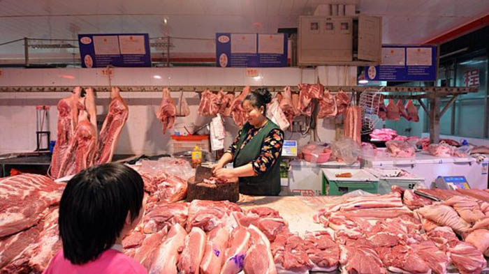 Soaring food prices drive up inflation in China