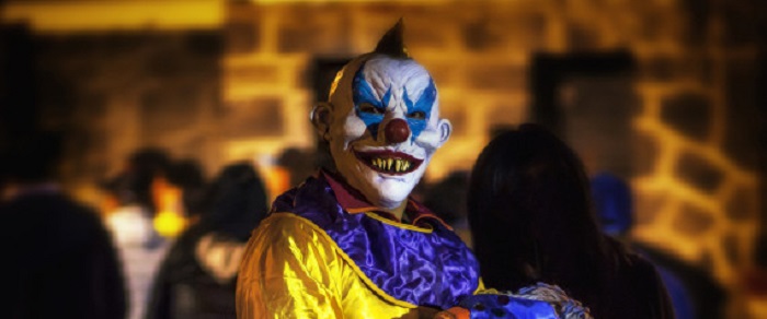 Opfer fackelte nicht lange: Horror-Clown in Essen bekommt Pfefferspray ins Gesicht