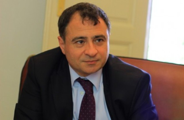 Dostları Arif Məmmədovdan üz döndərdi  