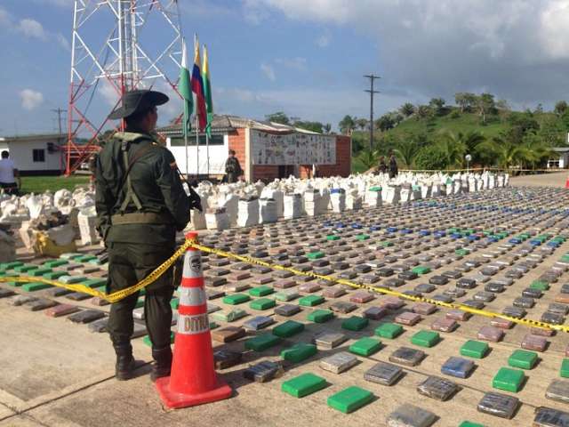 Colombian police seize 8 tonnes of cocaine near Panama border