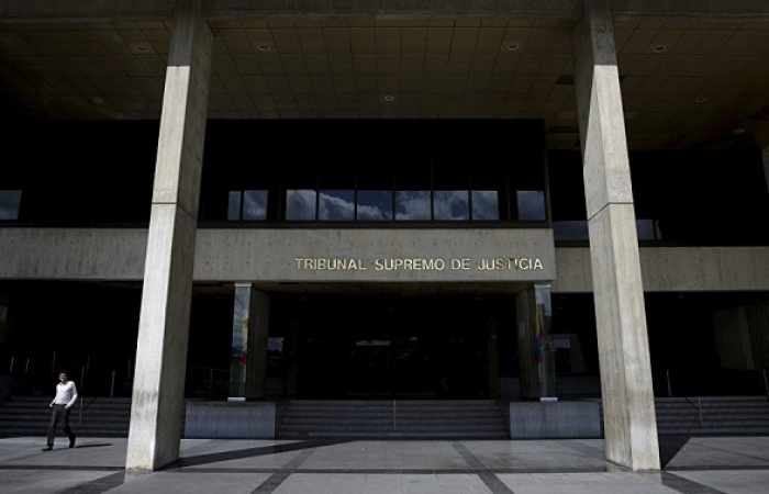 Consejo de Defensa de Venezuela exhorta al Tribunal Supremo a revisar sus decisiones