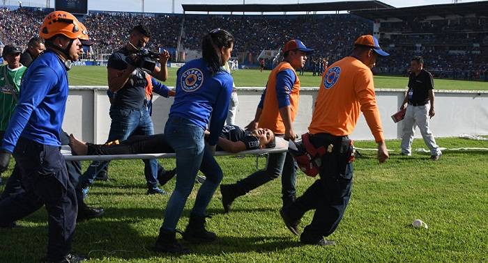 Cinco personas mueren por estampida en un estadio en la capital de Honduras