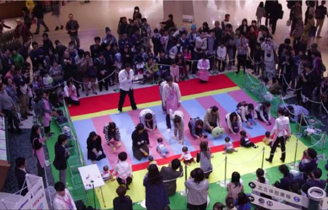 Course de bébés: Le Japon établit un nouveau record mondial