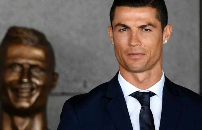Le buste en l’honneur de Cristiano Ronaldo à Madère moqué par les internautes