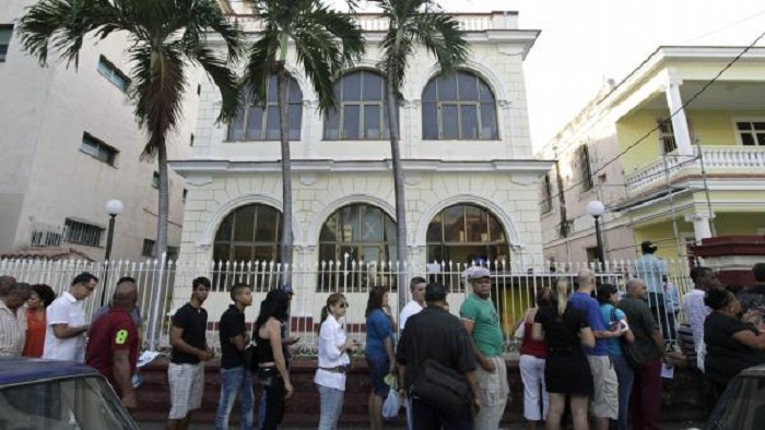 Cuba autorise sept dissidents à voyager