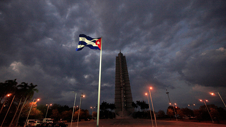 Cuba contra el `impeachment`: La Habana repudió el golpe parlamentario-judicial en Brasil