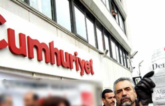 Ehemalige Cumhuriyet Mitarbeiter belasten Cumhuriyet