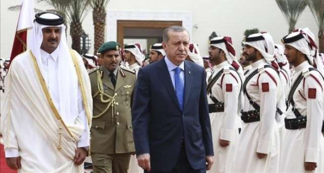 أمير قطر يستقبل أردوغان بمراسم رسمية في الدوحة