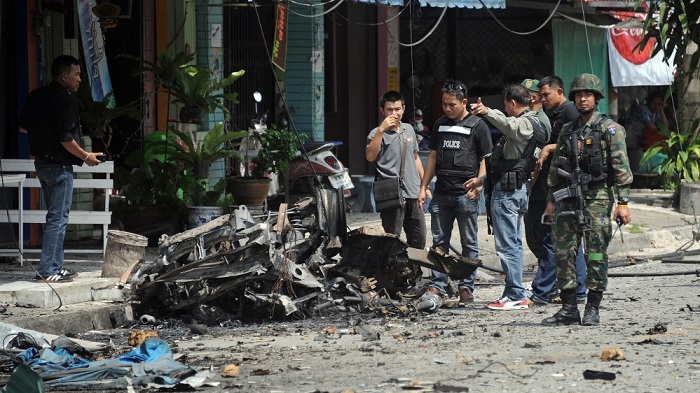 At least 8 people injured in bomb attack in Southern Thailand