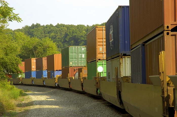 Premier train de conteneur quitte Odessa sur le noveau itinéraire intermodal de la Route de la Soie  à la Chine