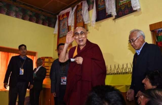 U.S. lawmakers visit Dalai Lama, highlight situation in Tibet