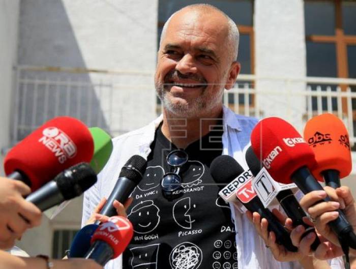 Los primeros datos oficiales confirman la victoria de los socialistas en Albania