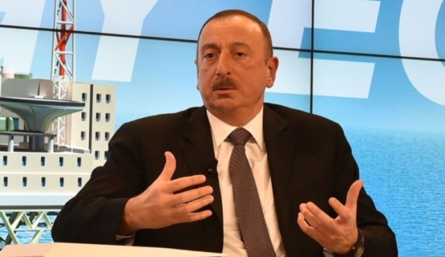 Azerbaijani President meets with Total CEO in Davos