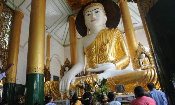 Birmanie: un touriste bientôt expulsé à cause d`un tatouage de Bouddha