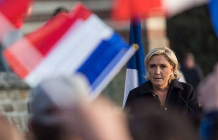 "J'ai le monopole de la protection du peuple", dit Le Pen