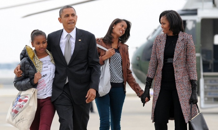 Obama makes history with Cuba trip